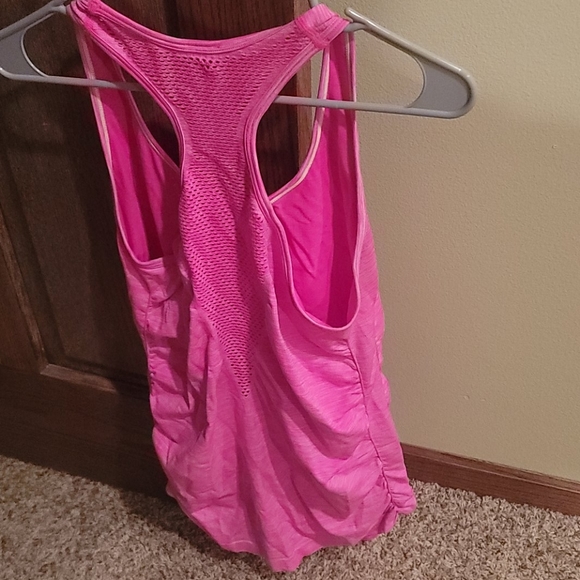 Tanktop - Picture 2 of 2